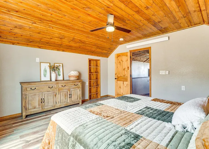 3 Mi To Trails: Secluded Eagar W/ Mtn Views! * Springerville