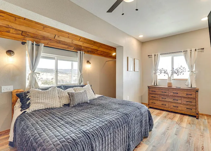 3 Mi To Trails: Secluded Eagar W/ Mtn Views!